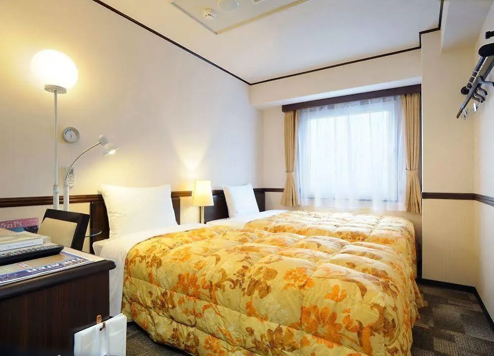 Toyoko Inn Osaka Itami Airport Тоёнака Япония