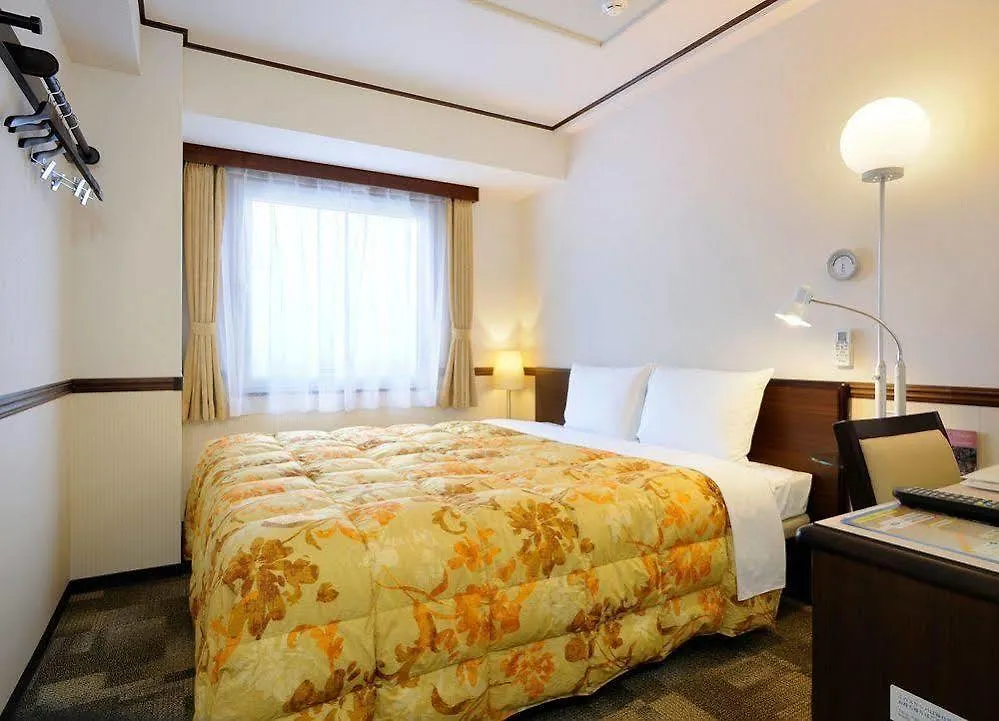 Отель Toyoko Inn Osaka Itami Airport Тоёнака