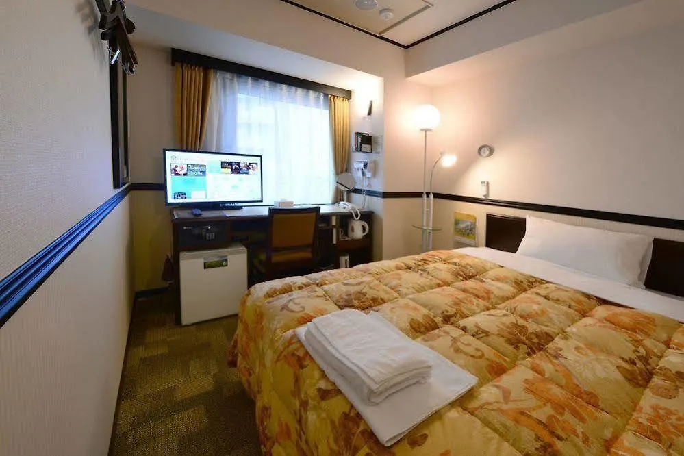 Toyoko Inn Osaka Itami Airport Тоёнака